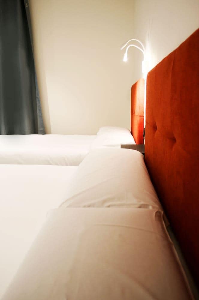 Arena Zone Hotel & Cafe
