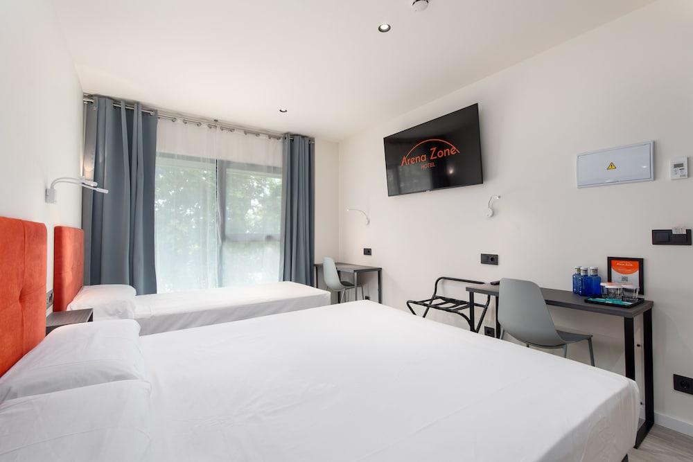Arena Zone Hotel & Cafe