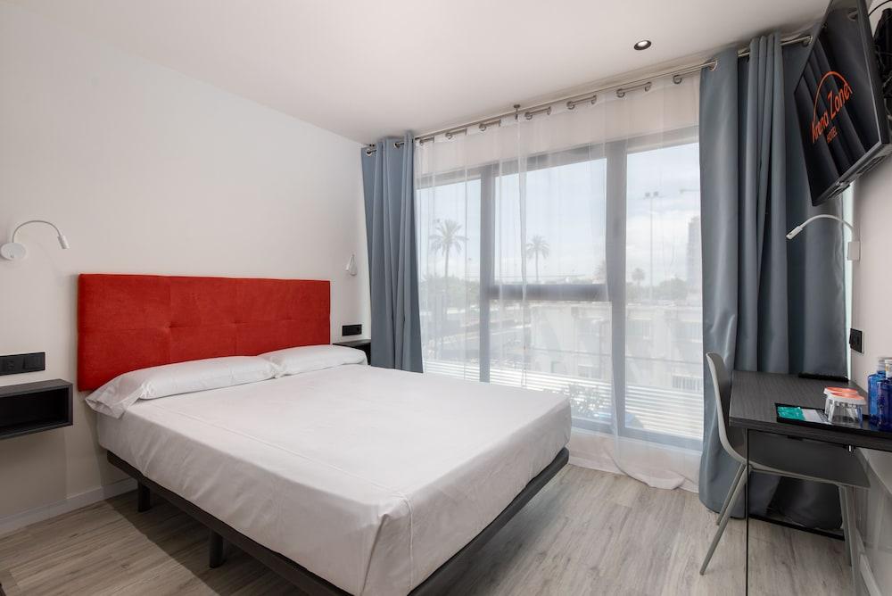 Arena Zone Hotel & Cafe