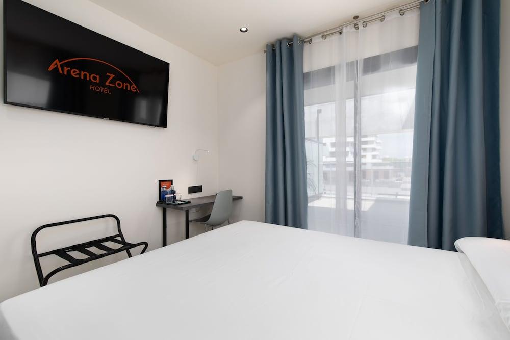 Arena Zone Hotel & Cafe
