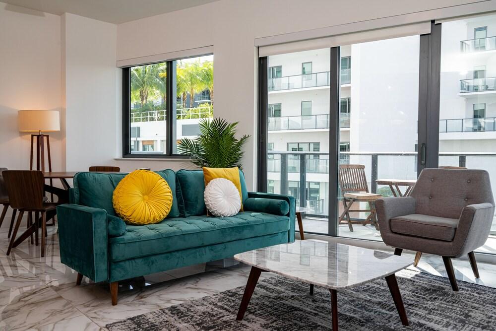 WhyHotel Midtown Miami