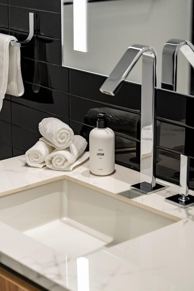 WhyHotel Midtown Miami