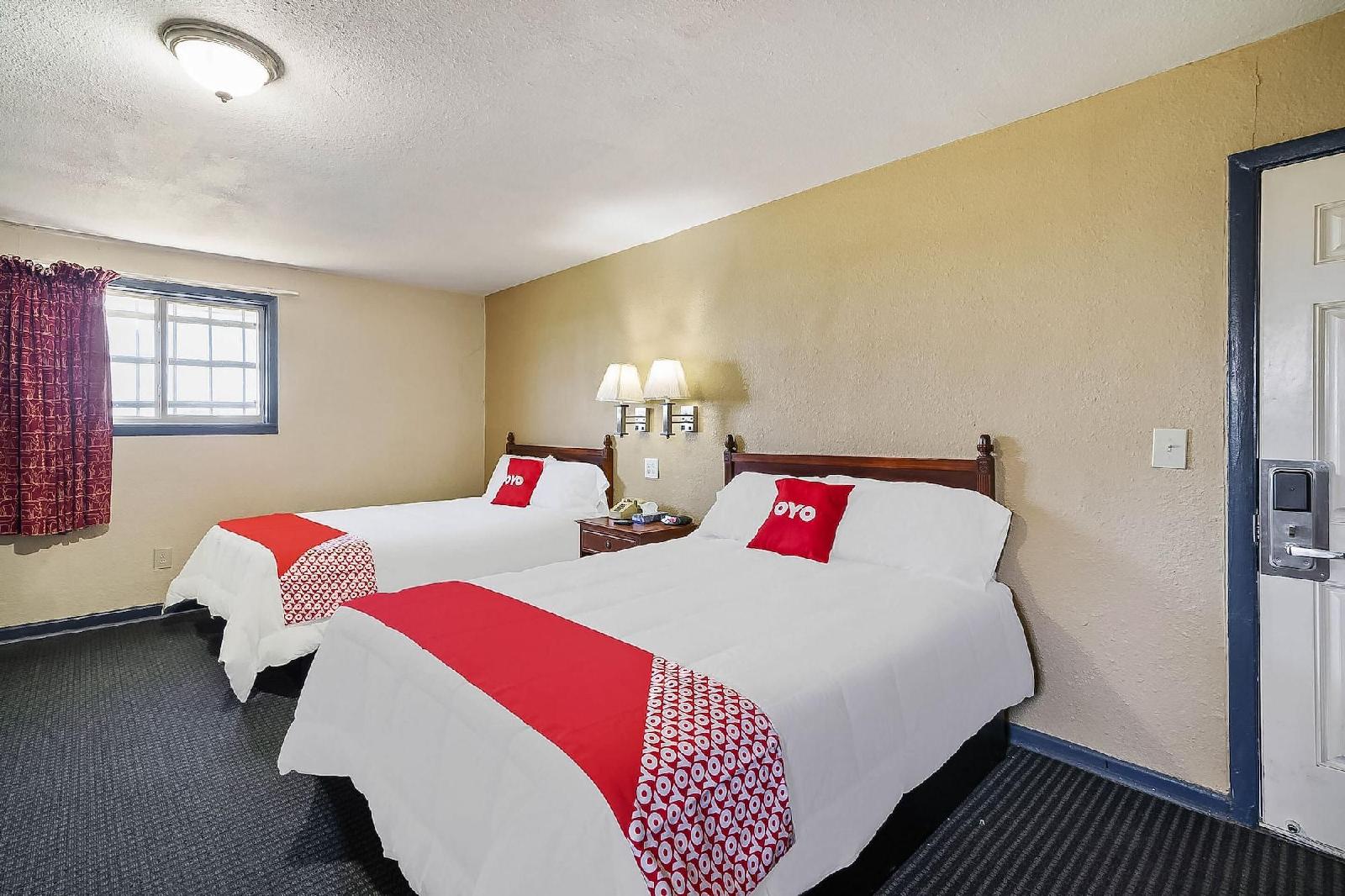 Hotel Luling TX Downtown I-10/US-90 by OYO Rooms
