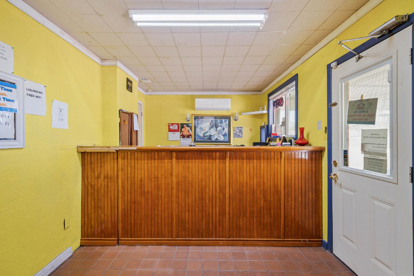 Hotel Luling TX Downtown I-10/US-90 by OYO Rooms