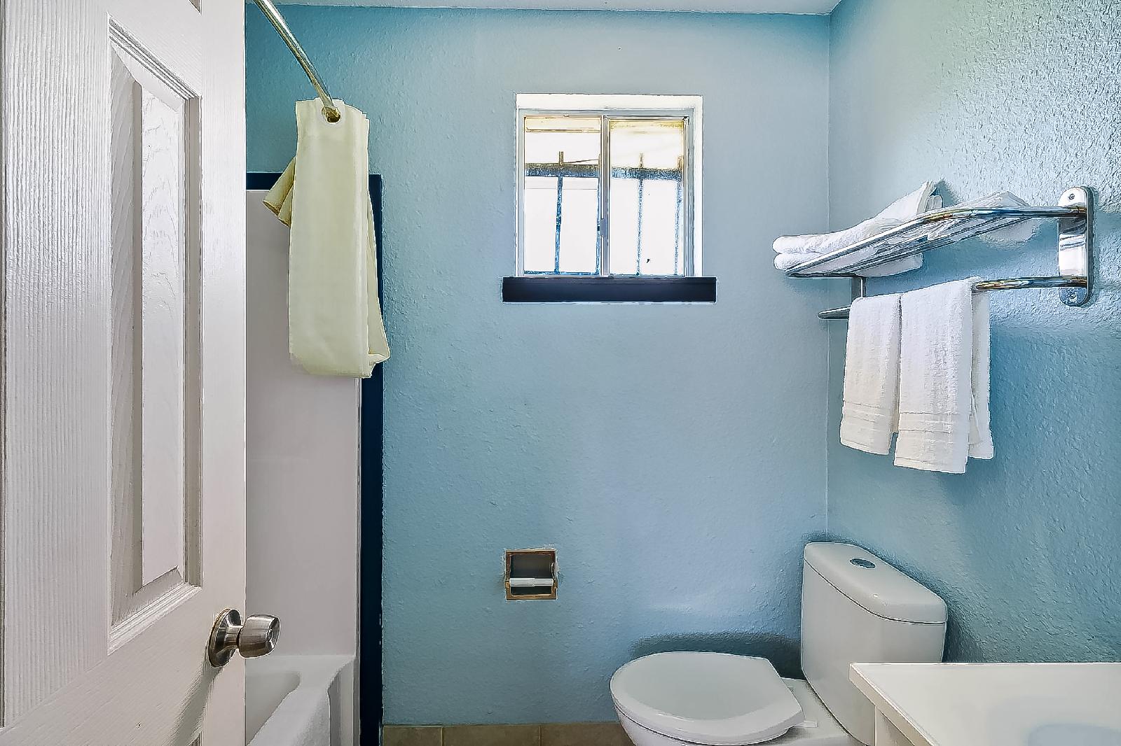 Hotel Luling TX Downtown I-10/US-90 by OYO Rooms