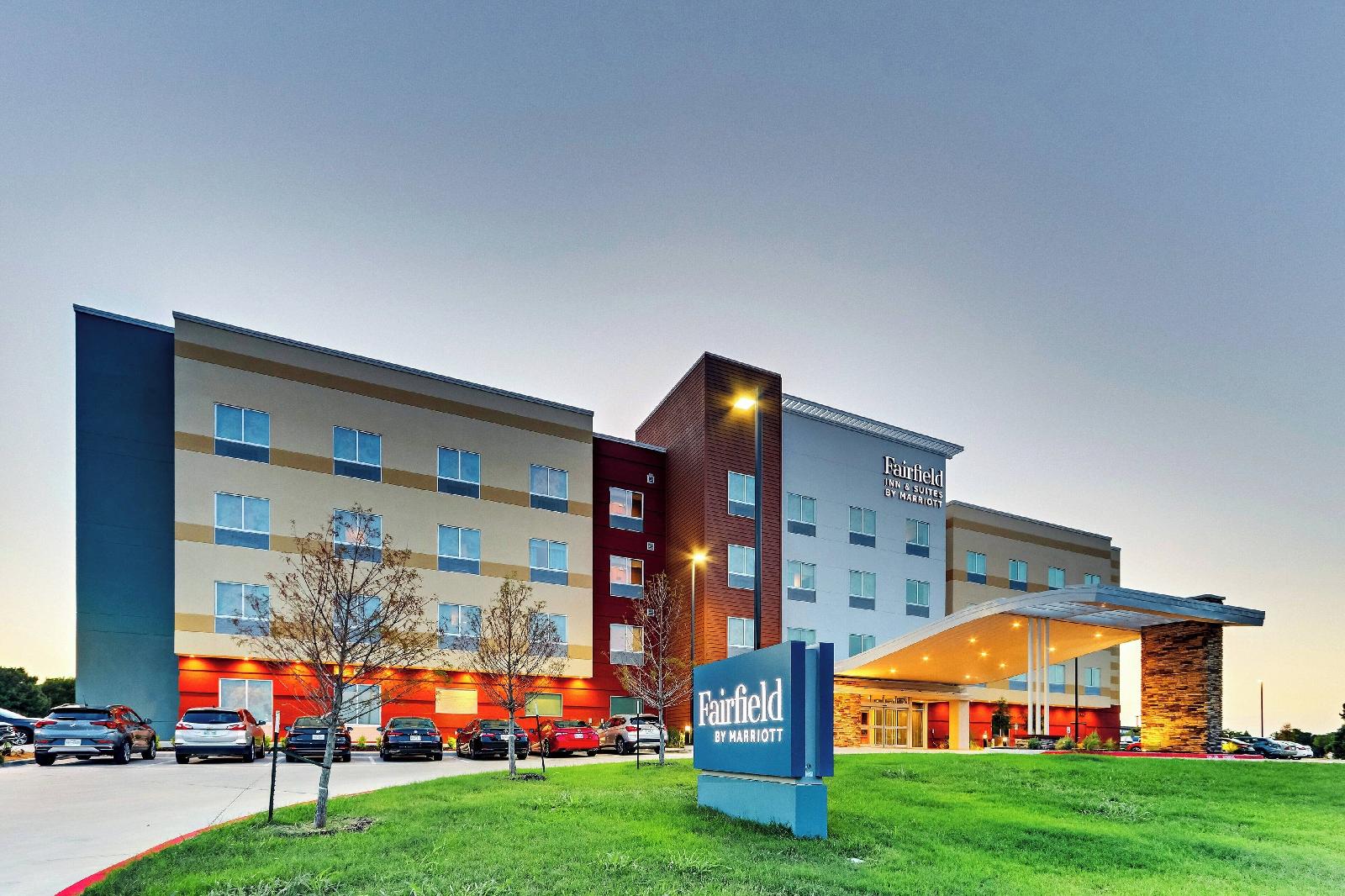 Fairfield Inn & Suites Dallas Love Field