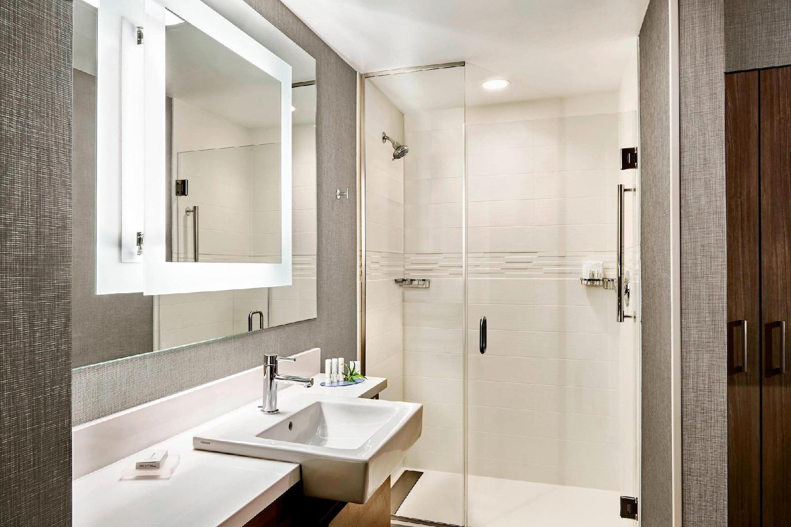 SpringHill Suites By Marriott Durham City View