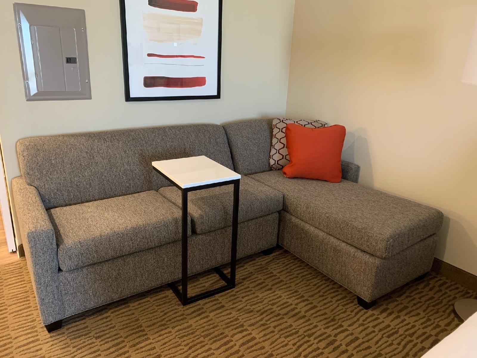 Hawthorn Suites by Wyndham Monahans