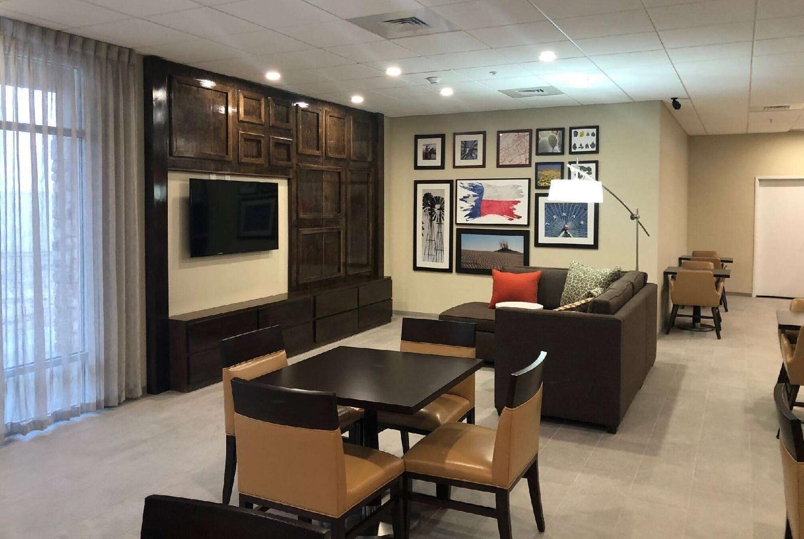Hawthorn Suites by Wyndham Monahans