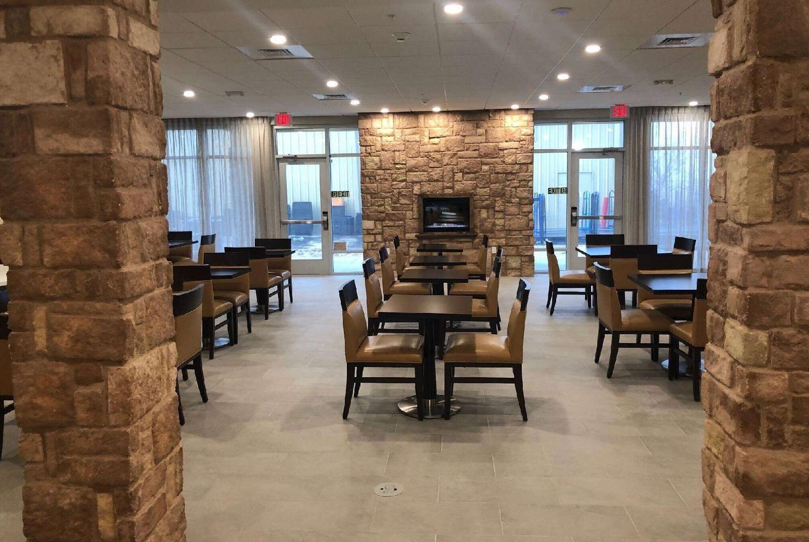 Hawthorn Suites by Wyndham Monahans