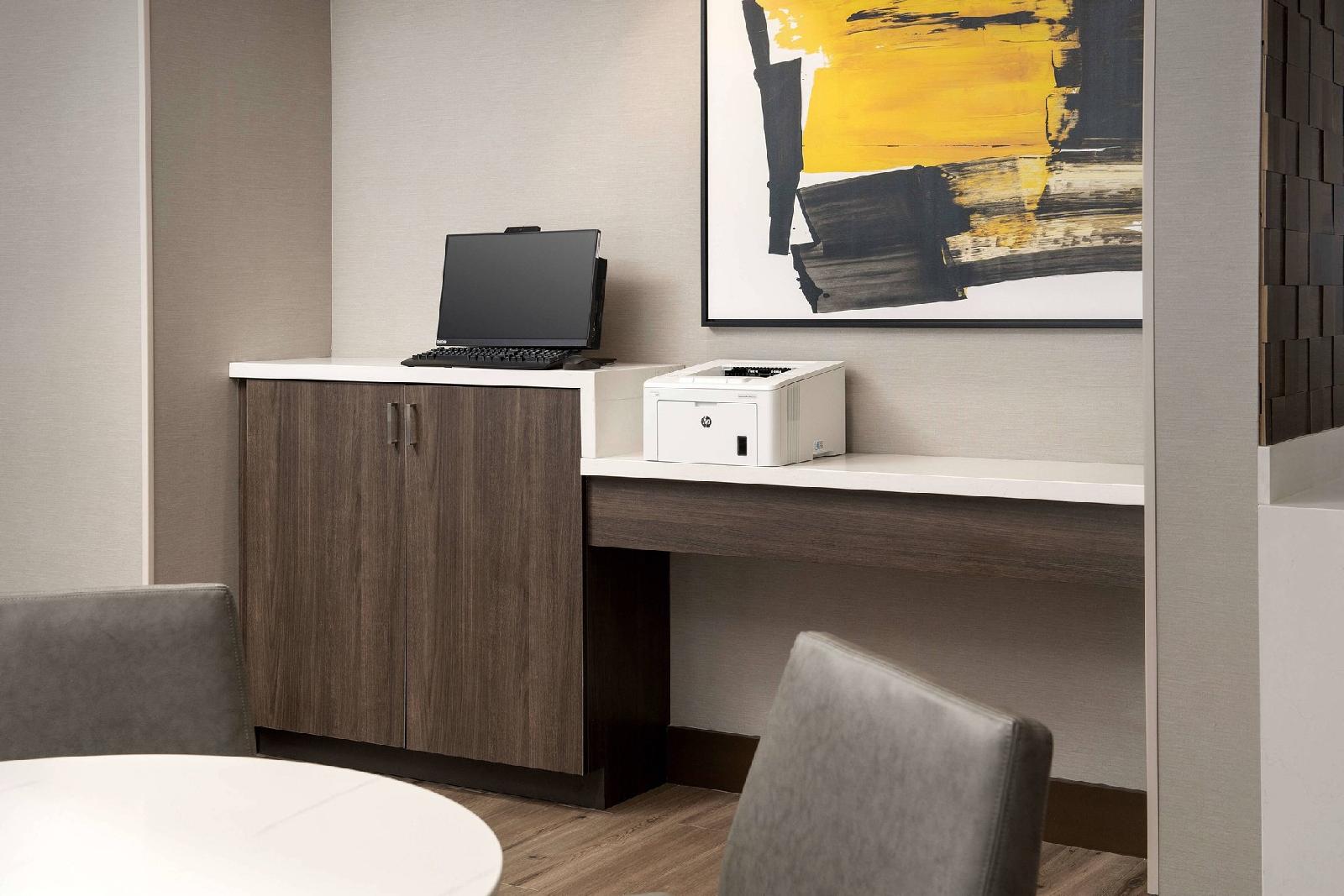 Residence Inn by Marriott Doral Mall Area