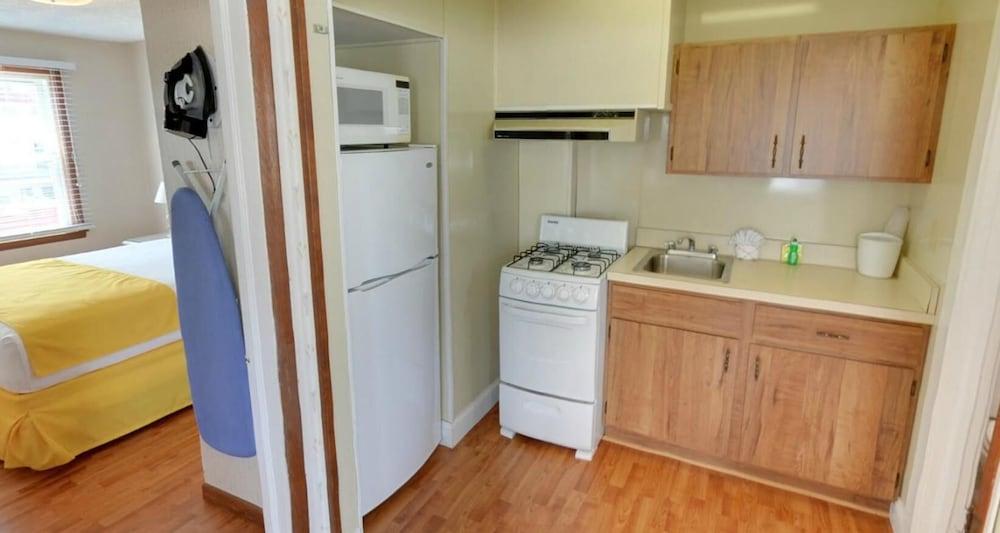 Buttercup Suites