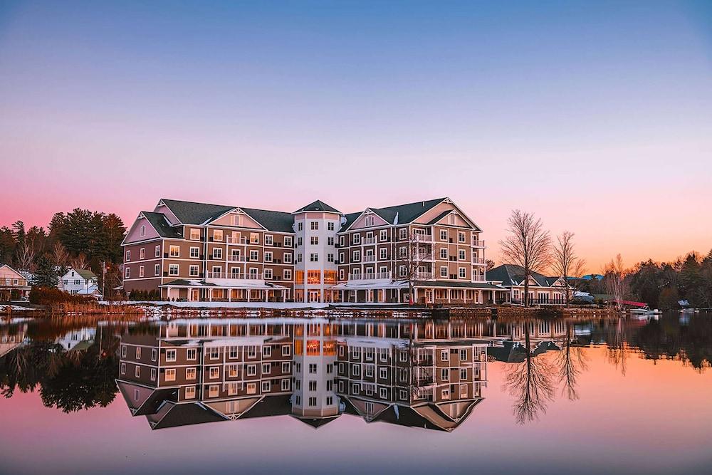 Saranac Waterfront Lodge