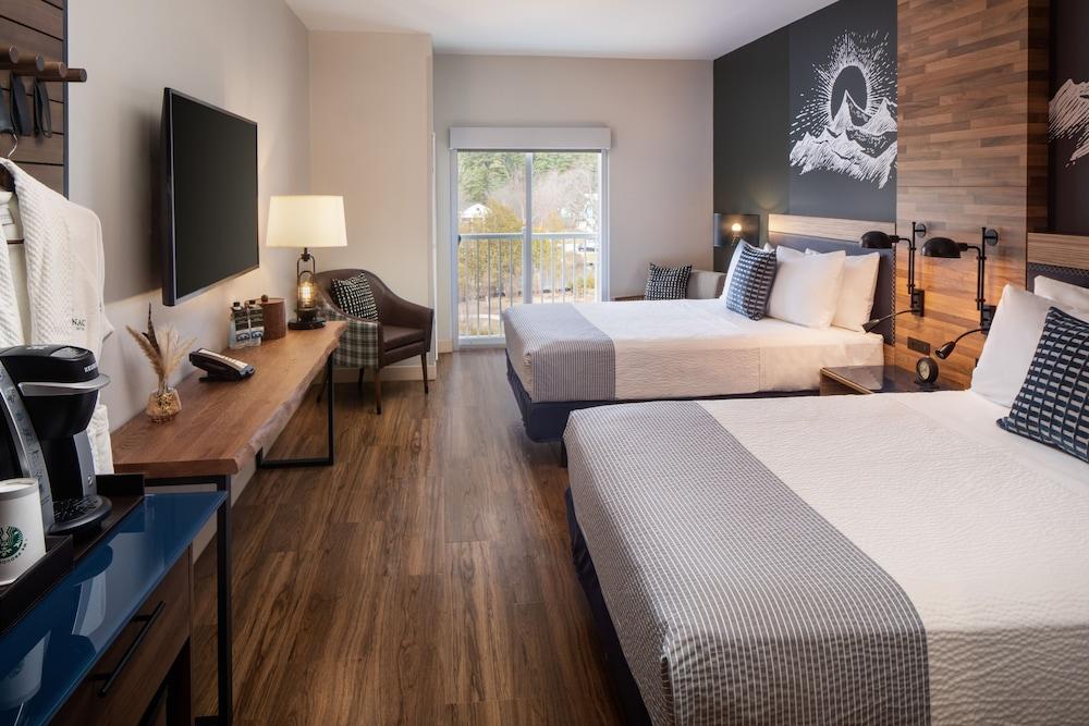Saranac Waterfront Lodge