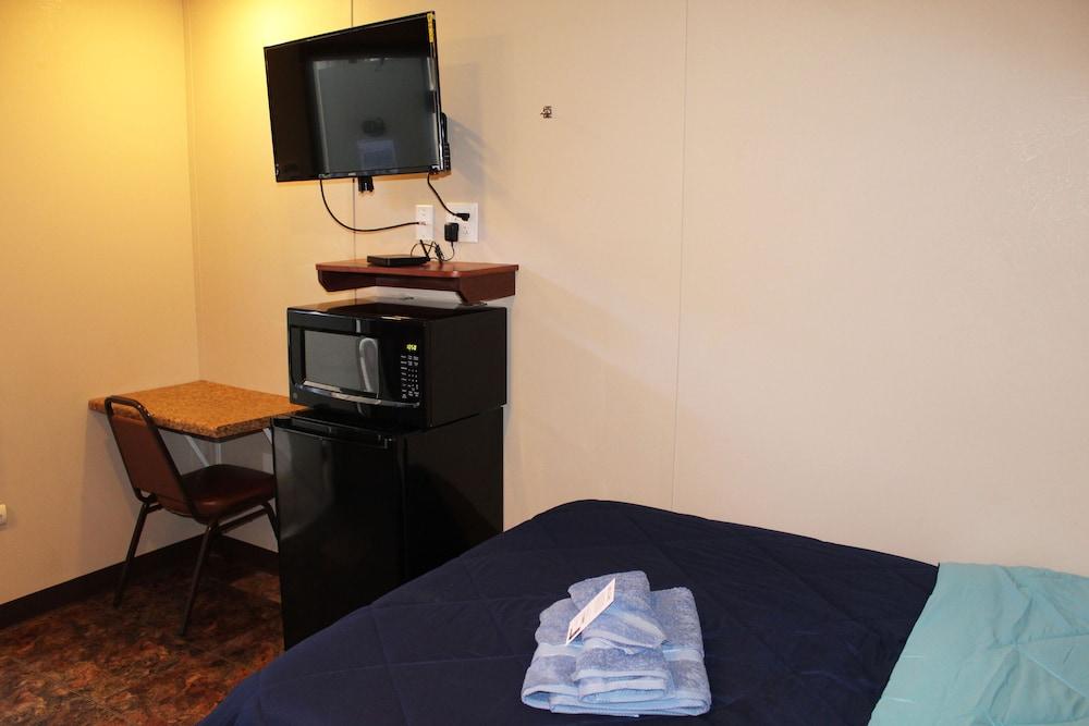 Target Hospitality-Carlsbad Lodge