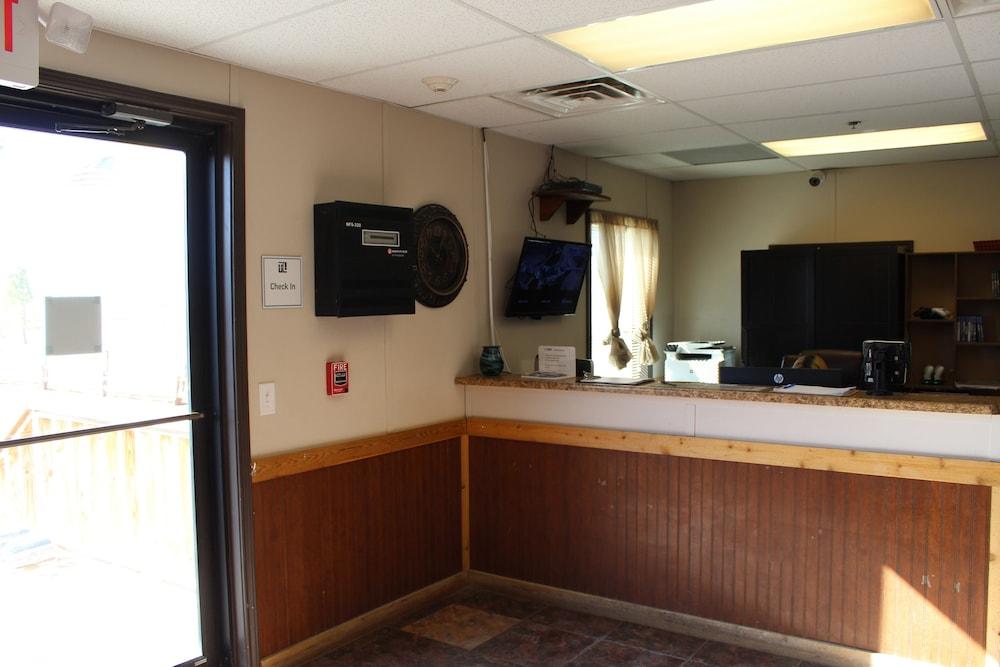 Target Hospitality-Carlsbad Lodge