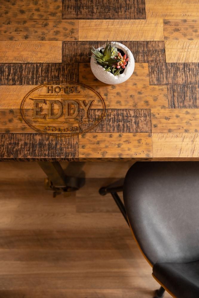Eddy Taproom And Hotel