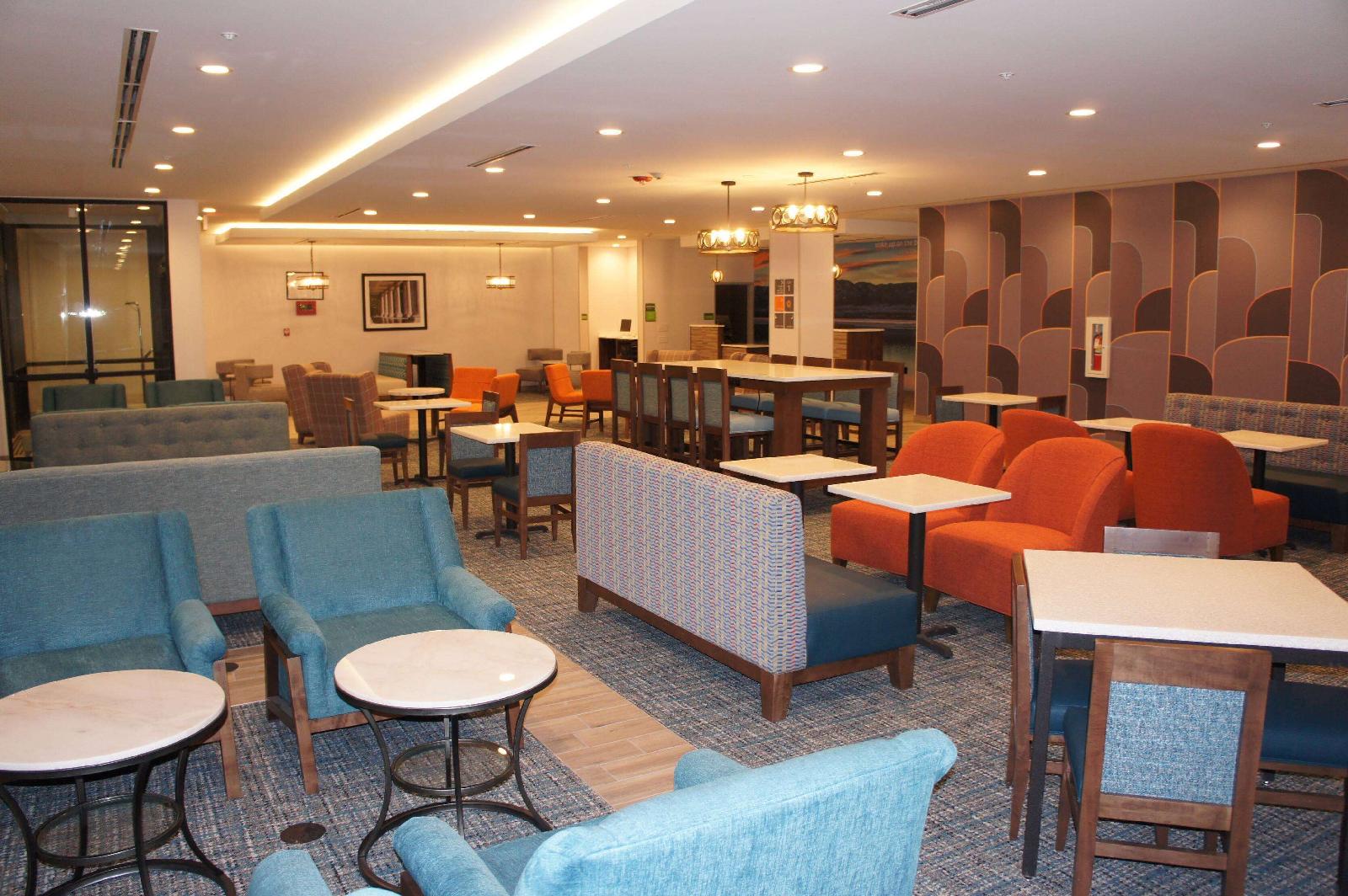 La Quinta Inn & Suites by Wyndham Littleton