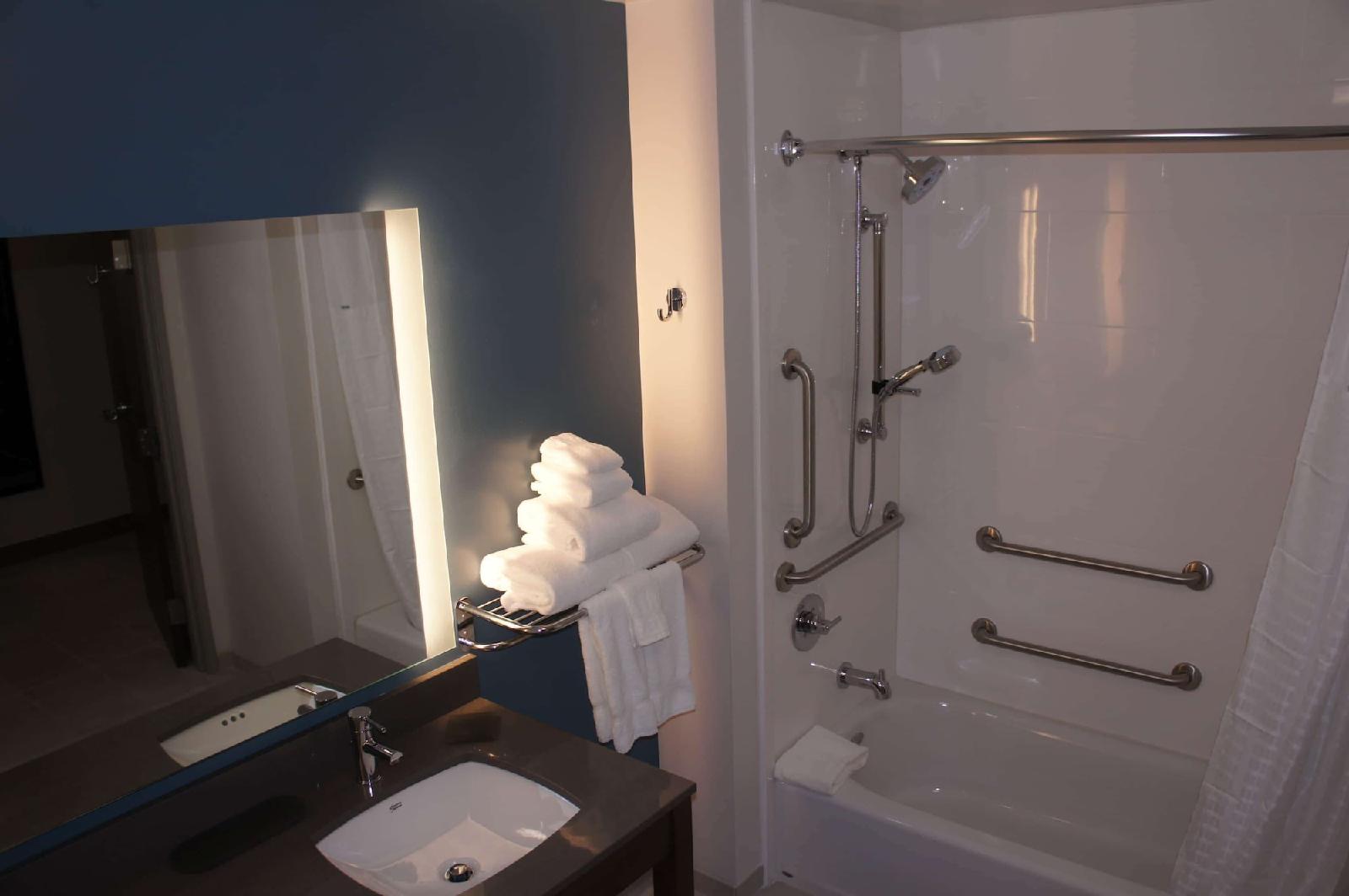 La Quinta Inn & Suites by Wyndham Littleton