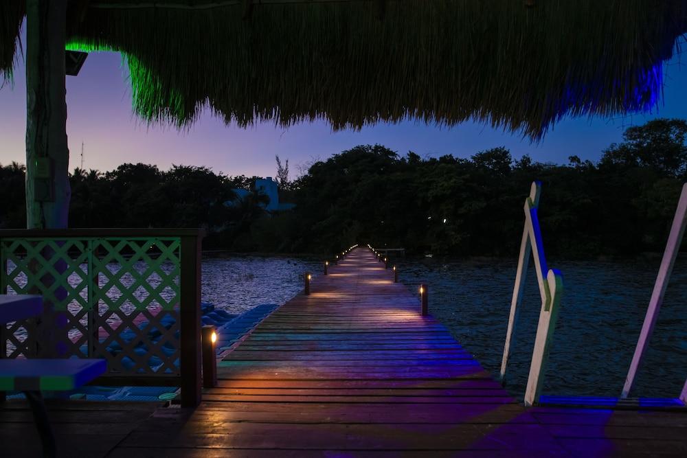 Casa Aakal Lagoon Front