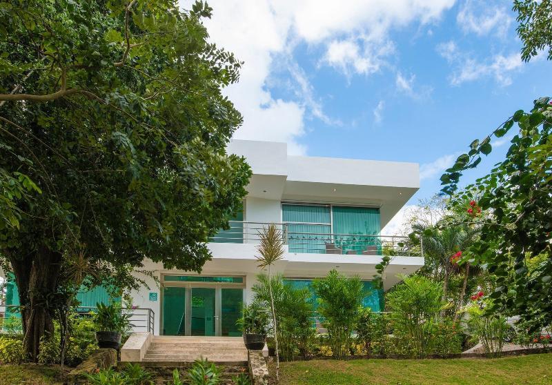 Casa Aakal Lagoon Front