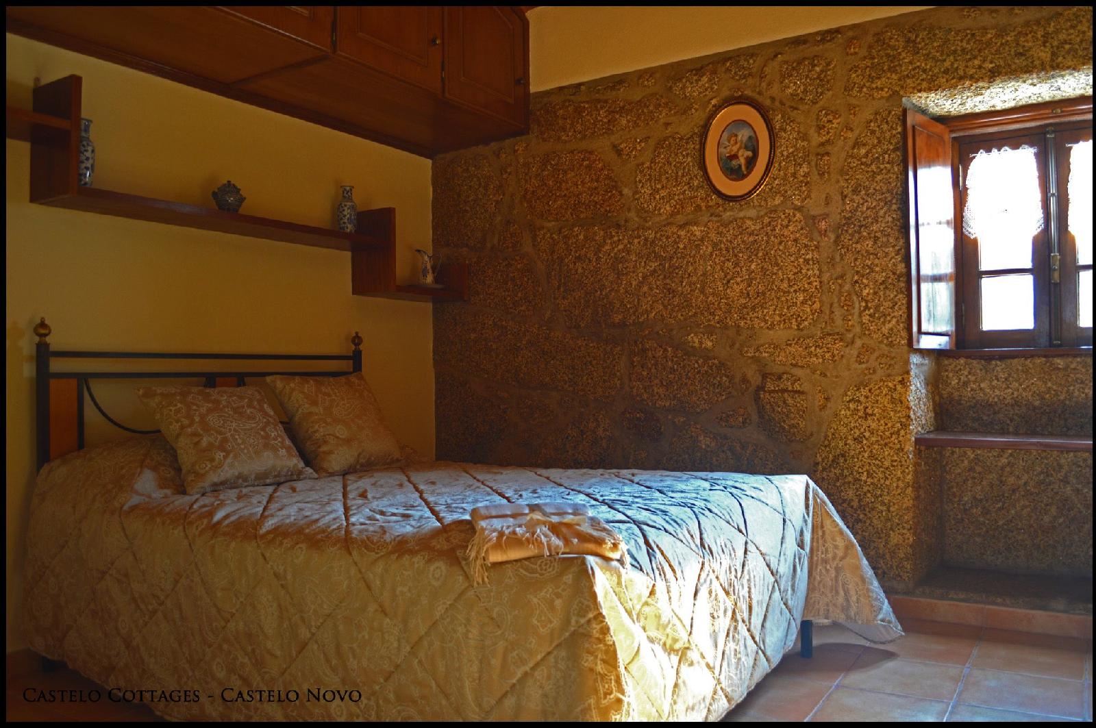 Castelo Cottages