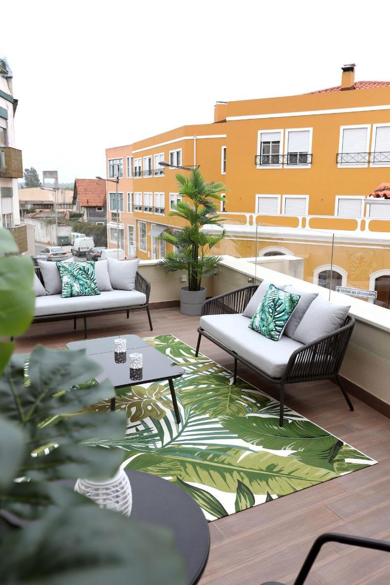 Glass Boutique-Rooms & Suites