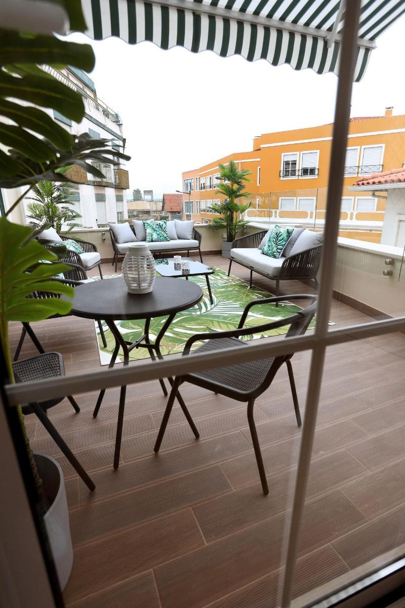 Glass Boutique-Rooms & Suites