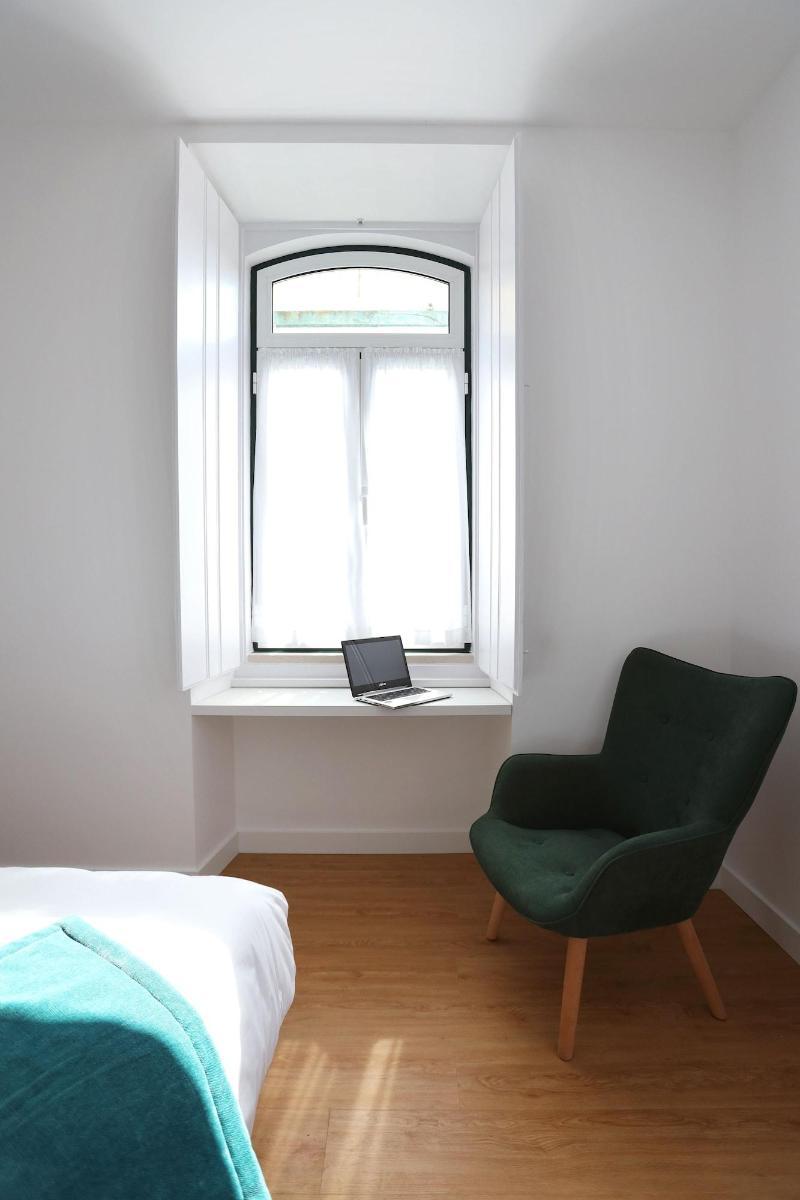 Glass Boutique-Rooms & Suites