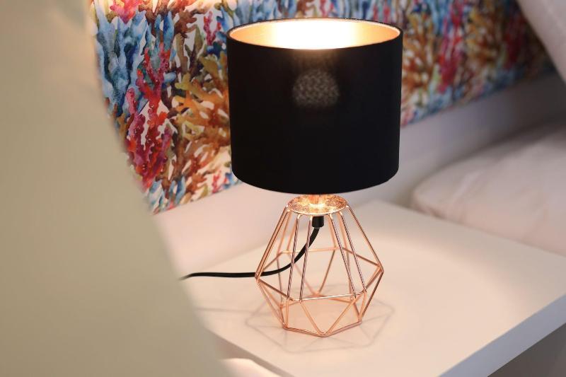 Glass Boutique-Rooms & Suites