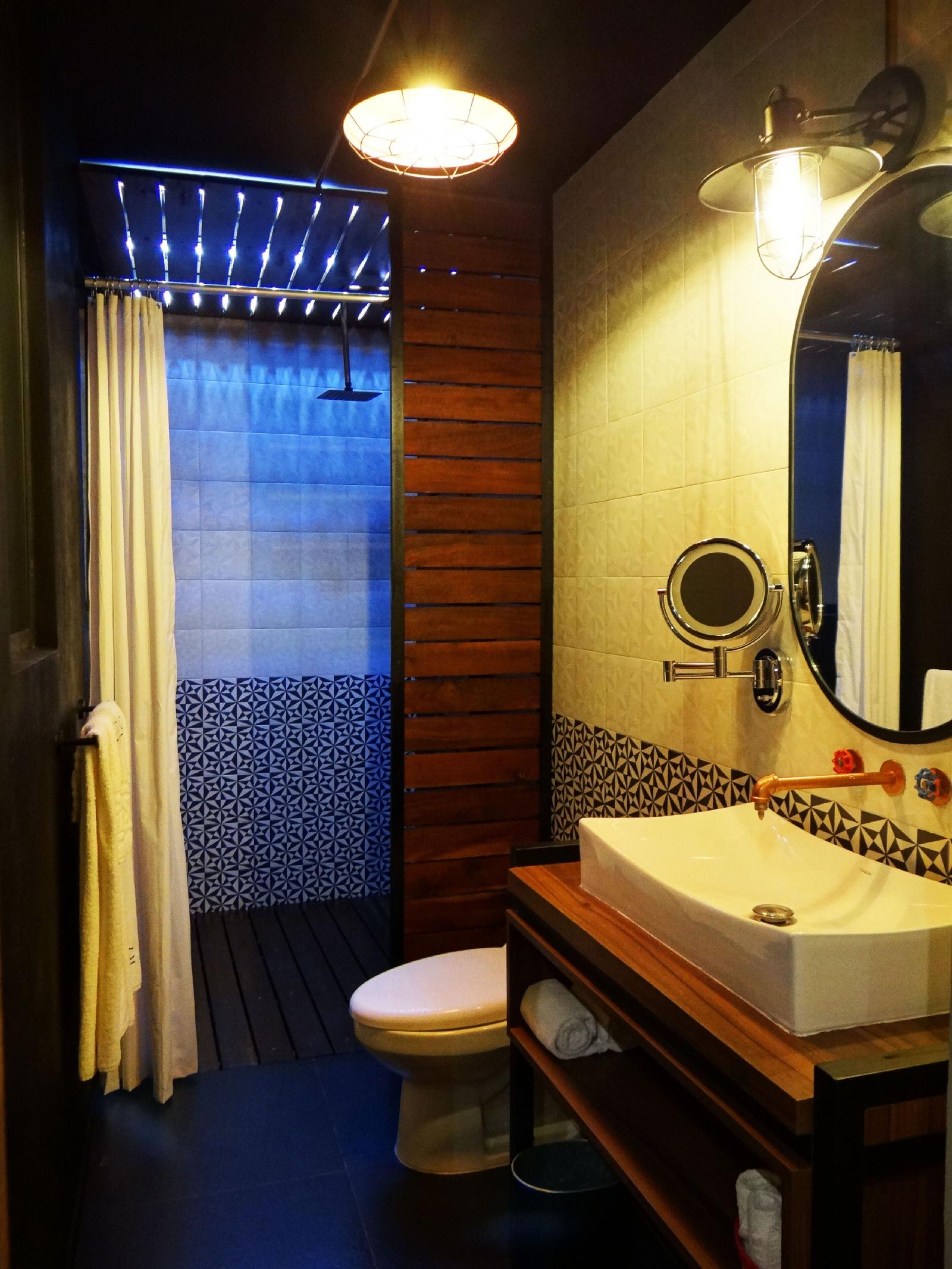 Cadillac Hotel Boutique