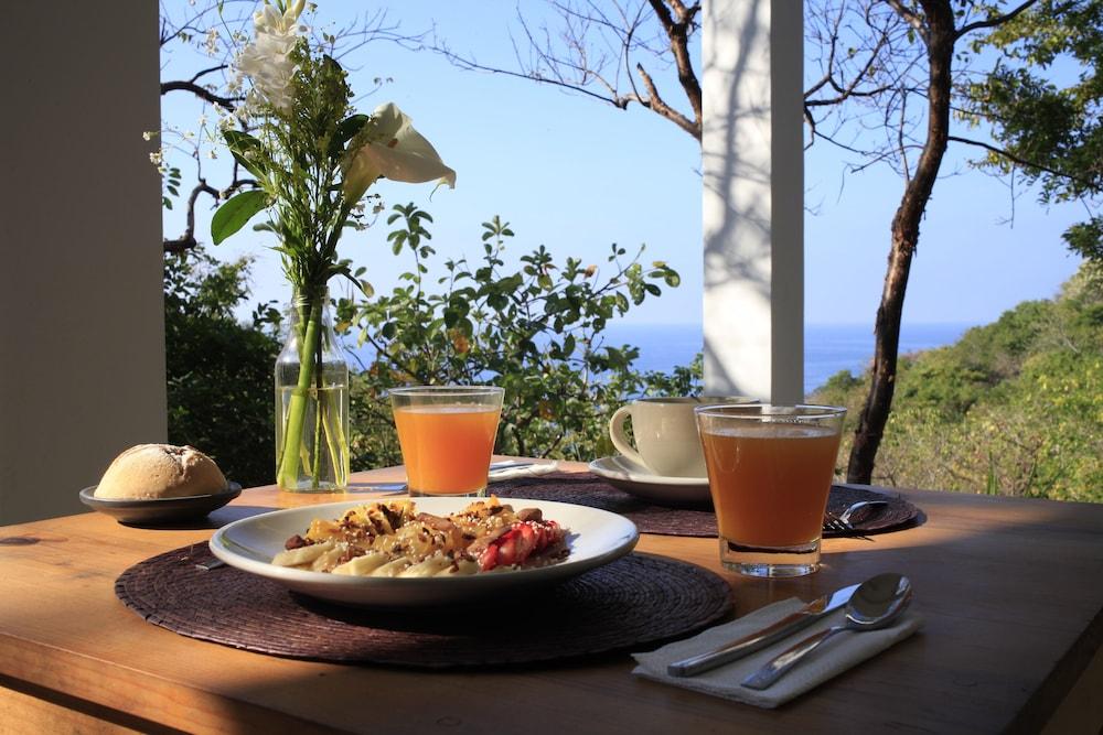 Cocolia Hotel