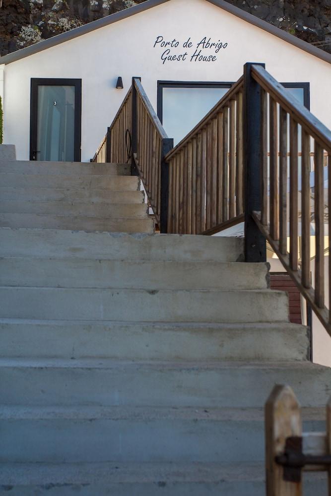 Porto De Abrigo Guest House