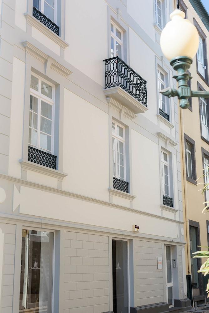 Apartamentos Praca Amarela