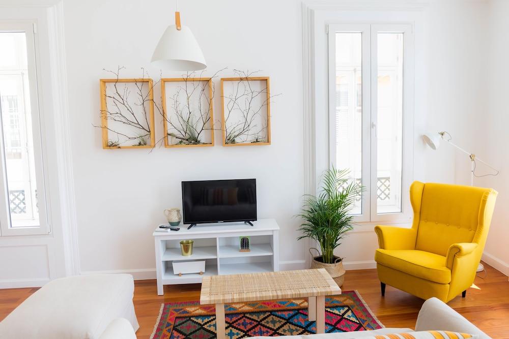 Apartamentos Praca Amarela