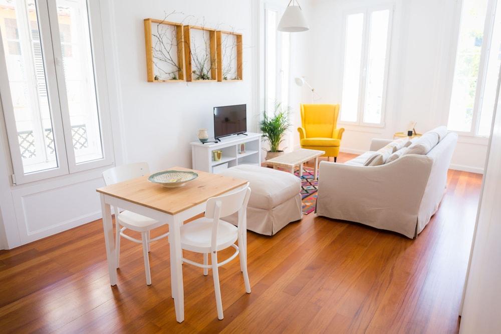 Apartamentos Praca Amarela
