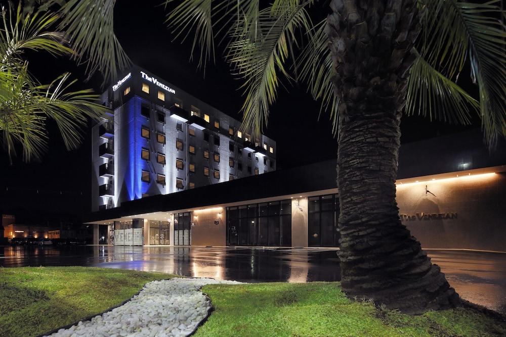 Venezian Hotel Shiroishi Zao