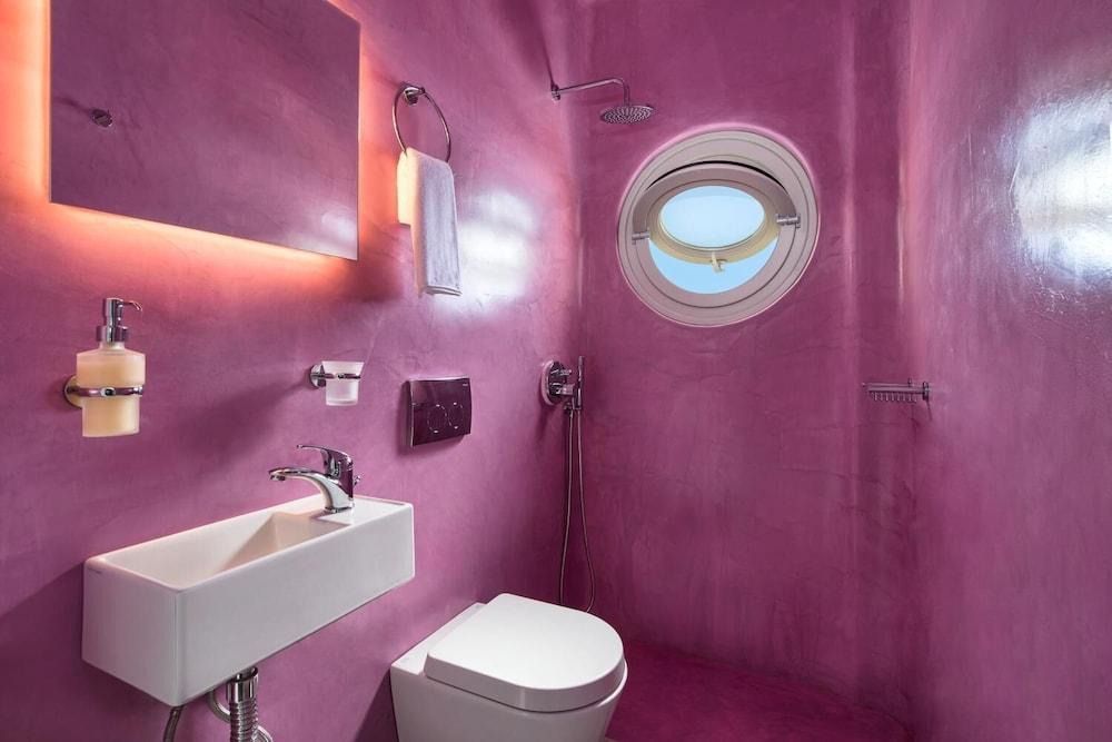 Theano Apartment