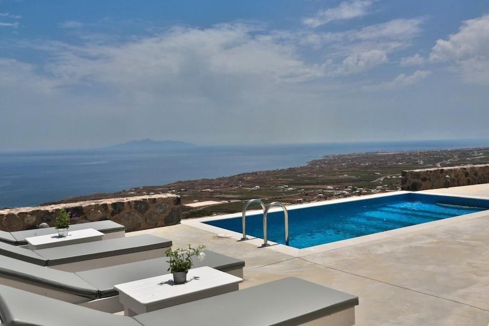 Theano Apartment