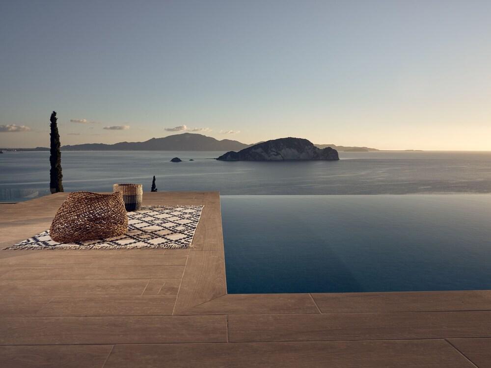 Alkyonides Villas