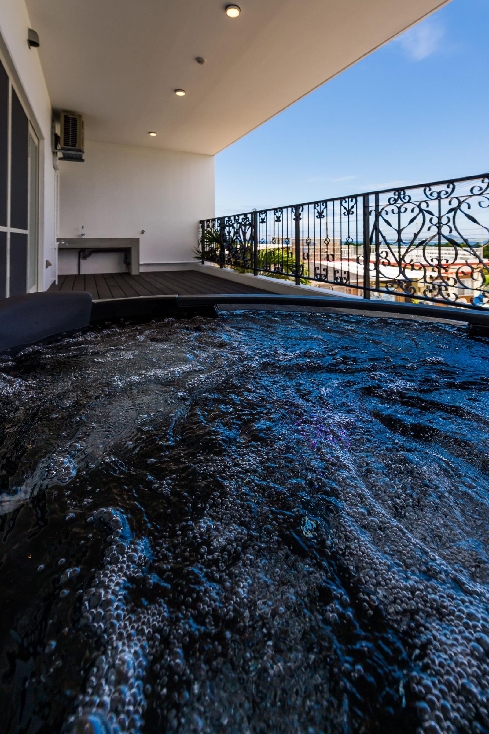 Jacuzzi Terrace Okinawa Ims