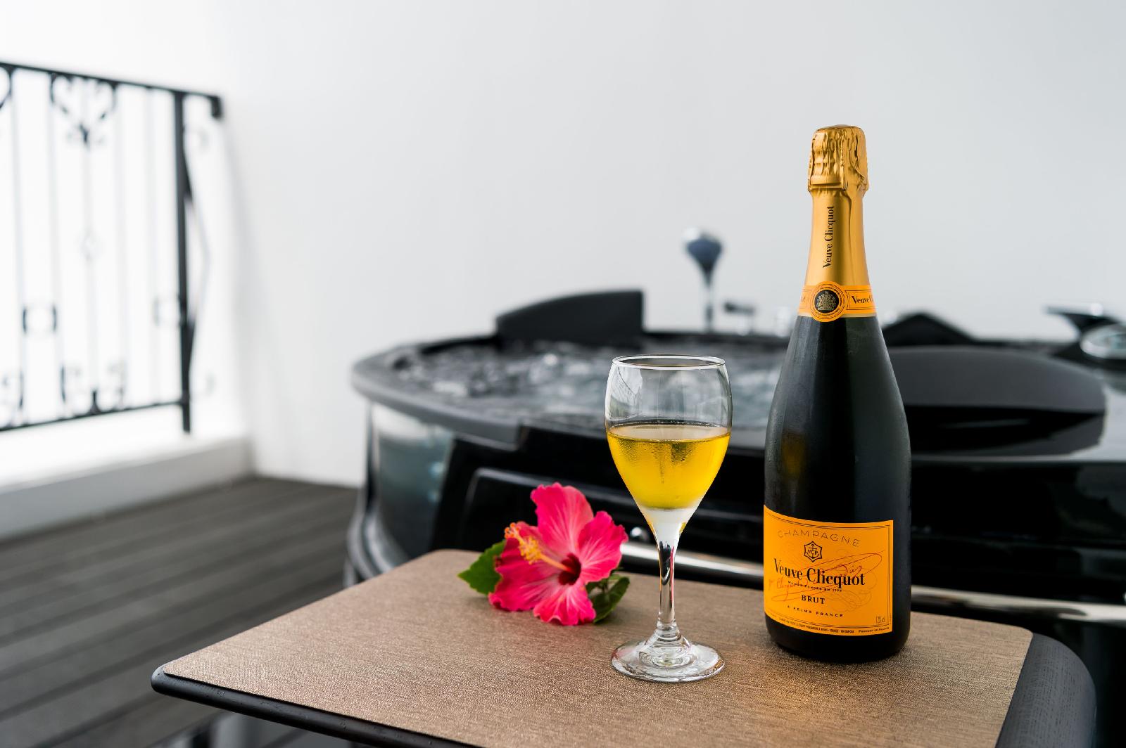 Jacuzzi Terrace Okinawa Ims