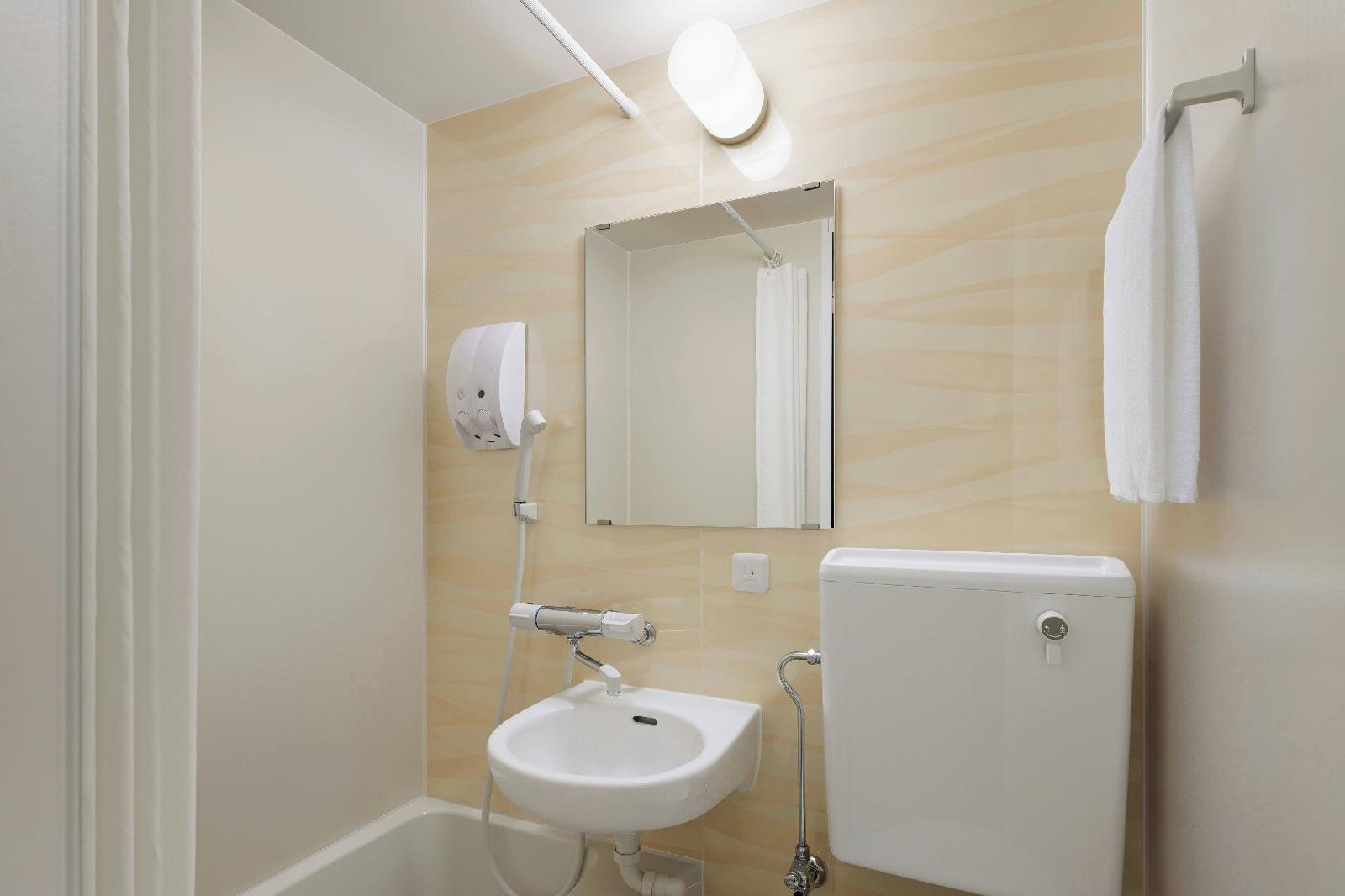 Four Points Flex by Sheraton Osaka Honmachi