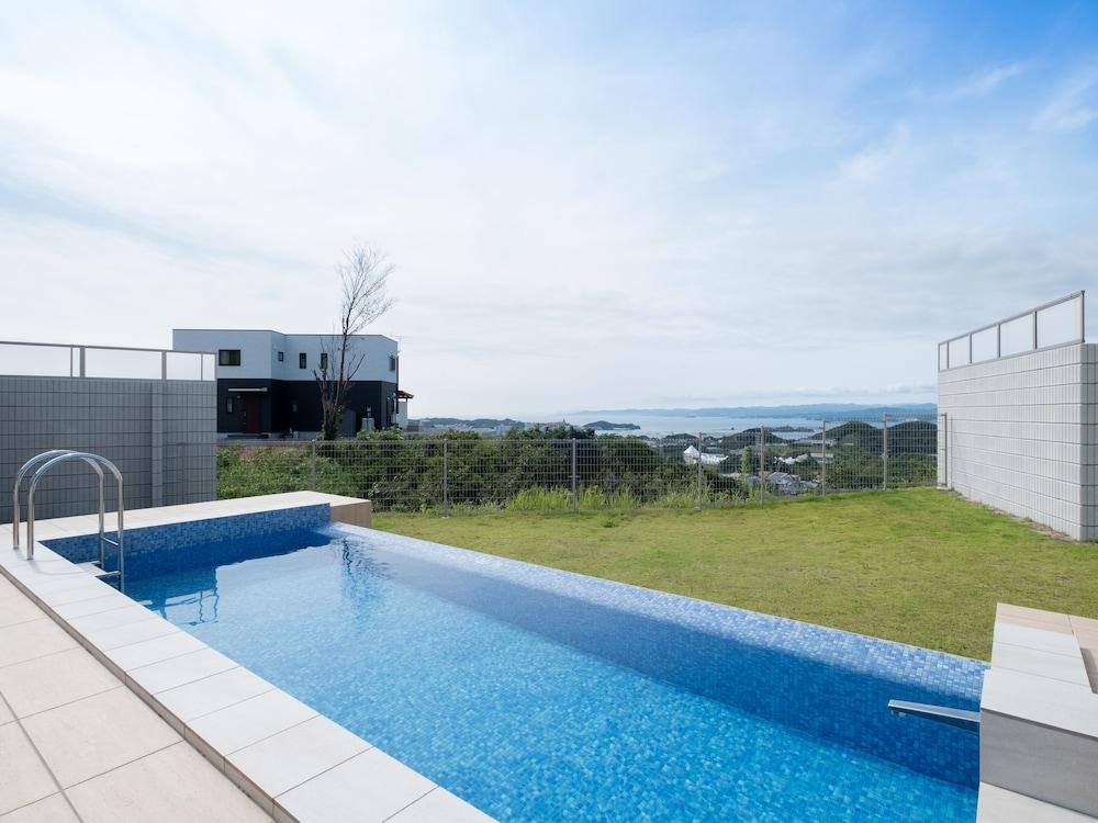 Crystal Villa