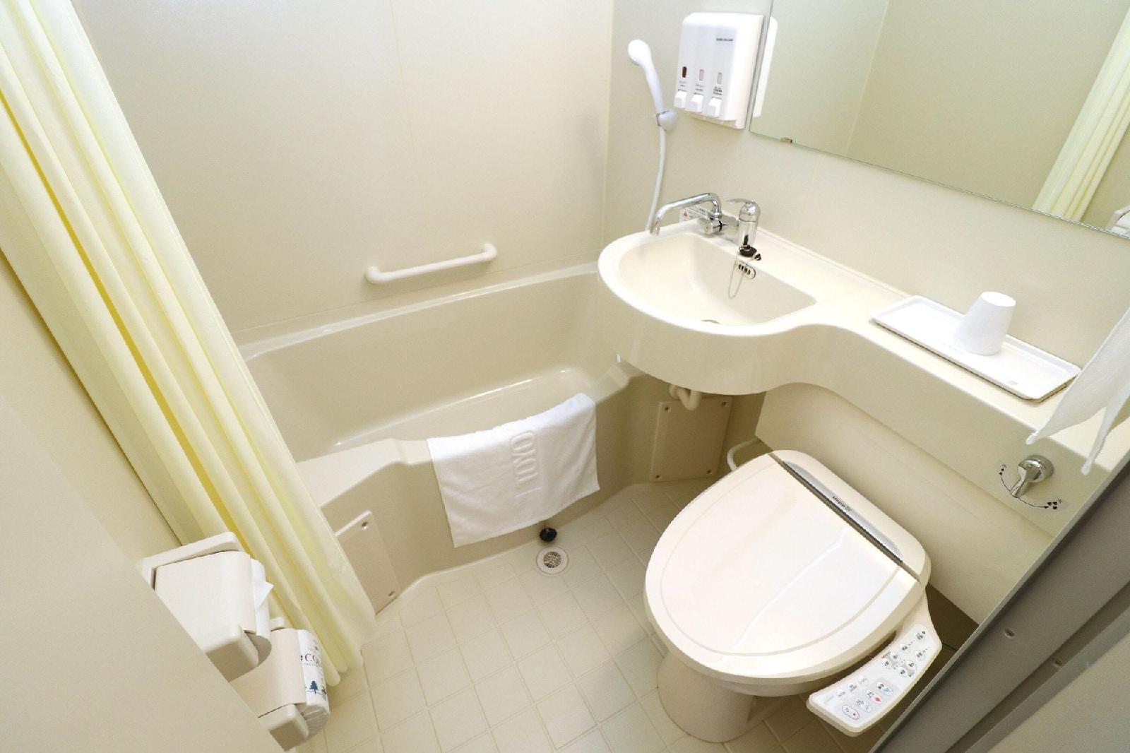 Toyoko Inn Joetsumyoko-eki Nishi-guchi
