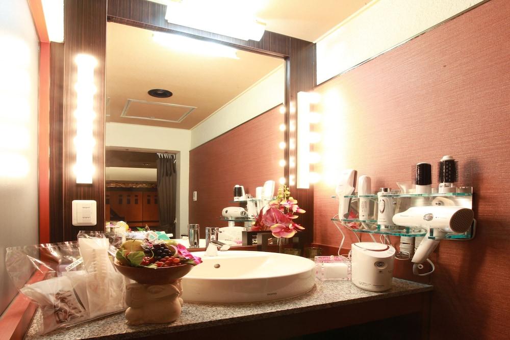 Beauty Hotel Brassino Asian Resort