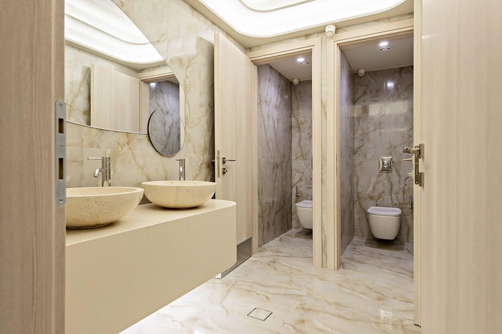 Green Suites Boutique Hotel