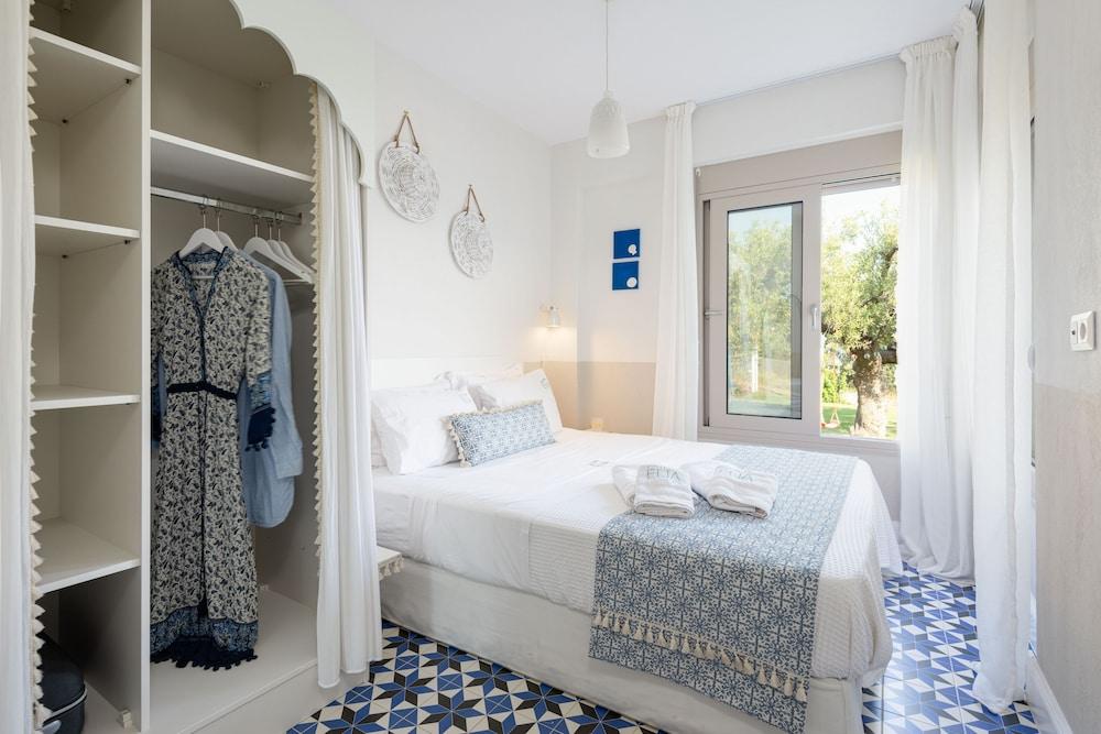 Akti Elia Villas