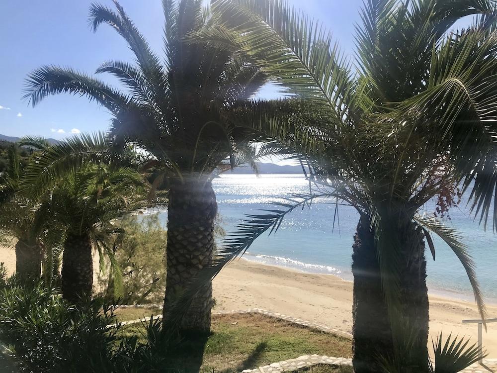 Akti Elia Villas