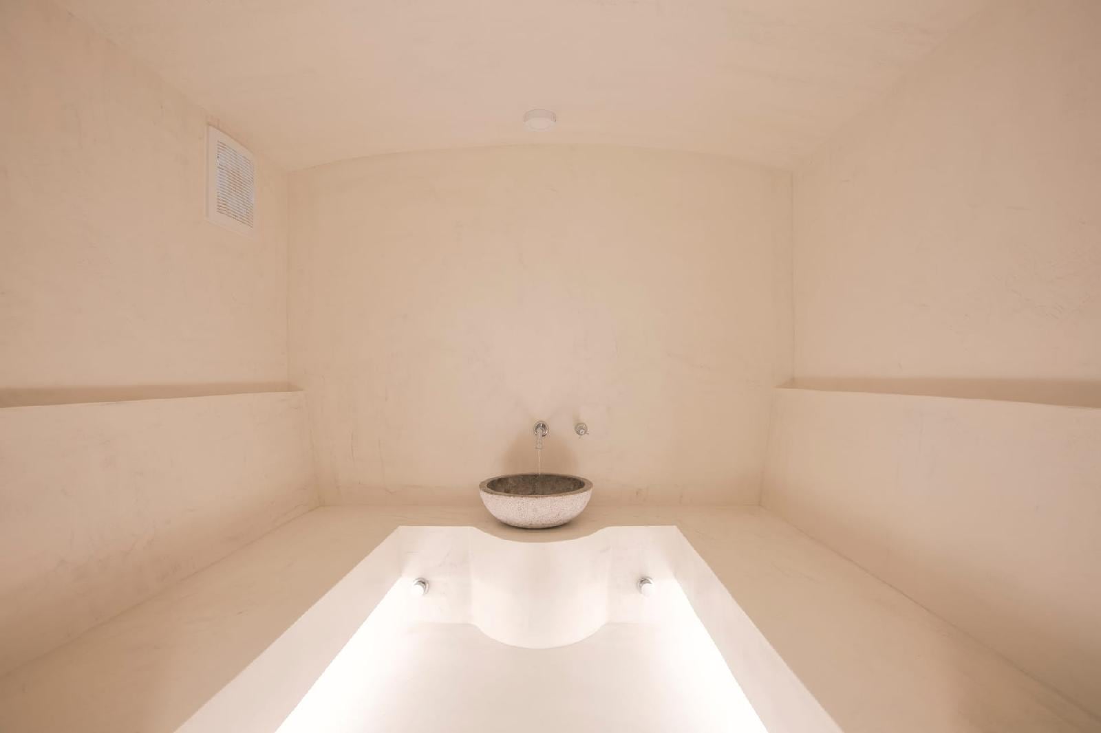 Samian Mare Hotel and Suites